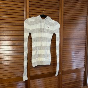 Juniors Hollister top